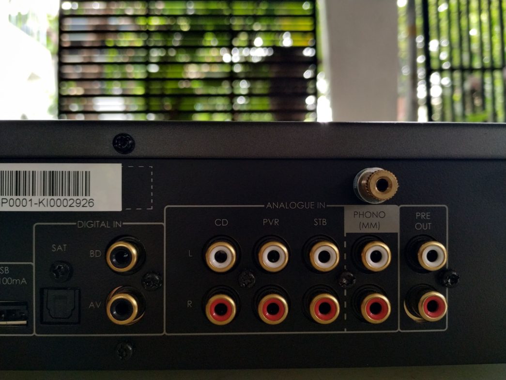 ARCAM SA10 Integrated Amplifier - What HI-FI? Thailand