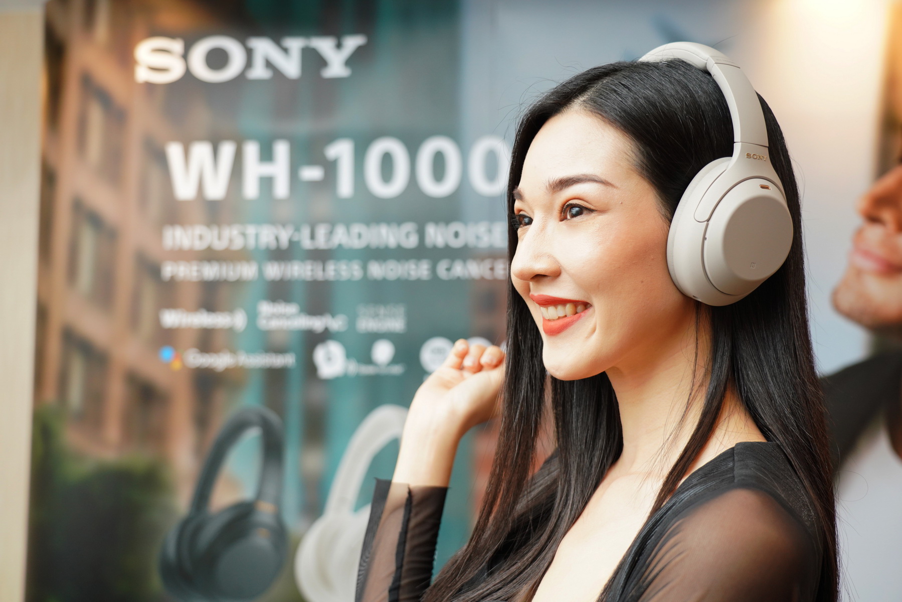 Музыка 1000. Sony 1000xm4. 1000xm4. Sony WF-1000xm2. Sony 1000 4.