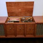 Vintage-zenith-stereo-console-1